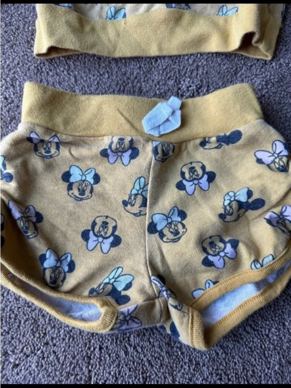 Disney Yellow Minnie Mouse Sweatshirt and Shorts Set